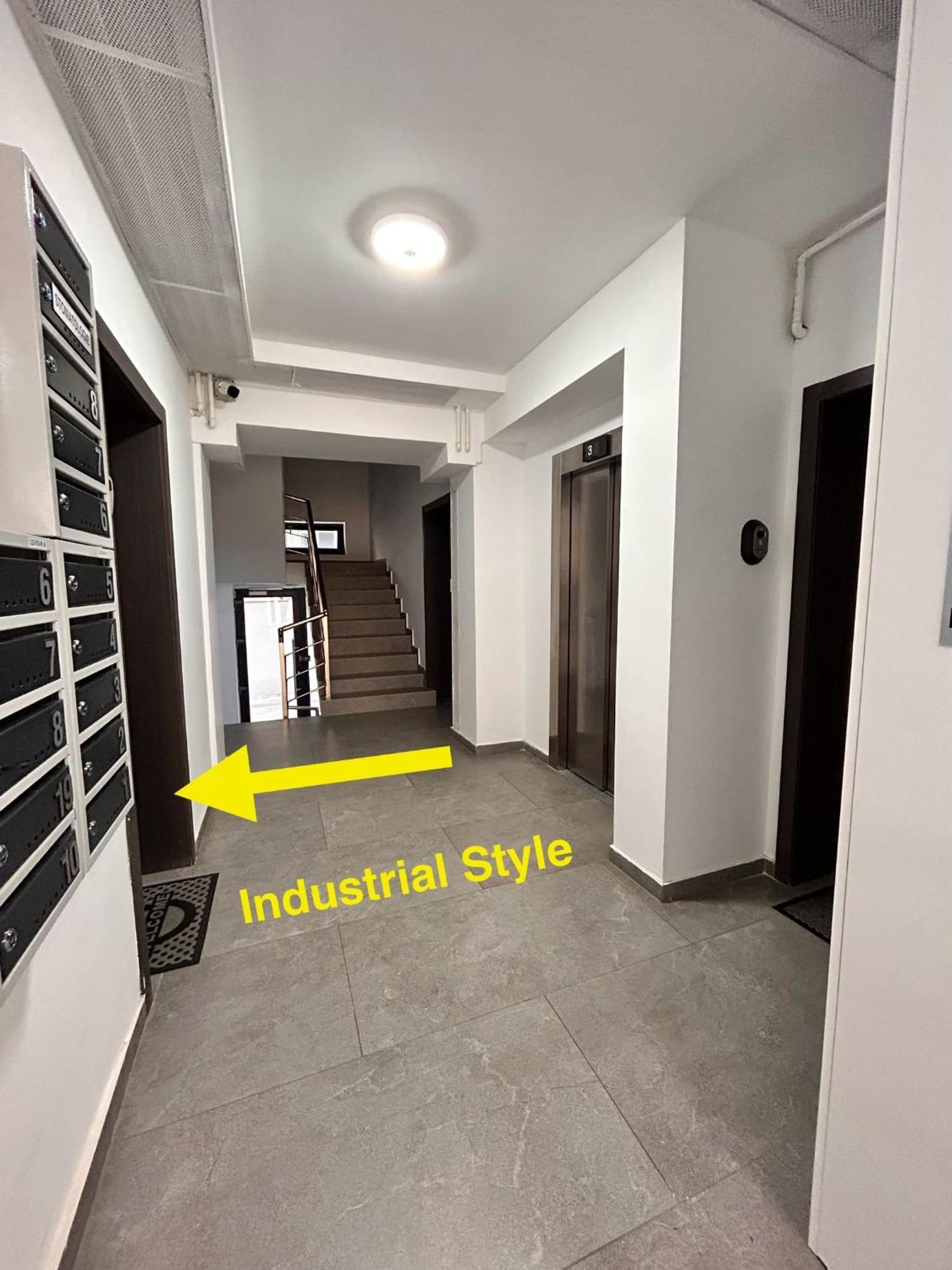 Industrial Style Apartment Bucureşti Exterior foto